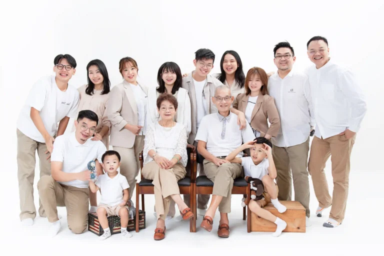 R-SHAL FAMILY PORTRAIT (22756 of 1)